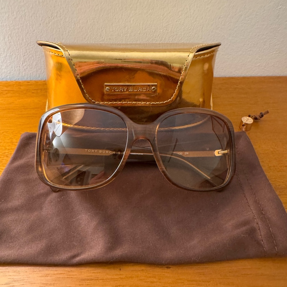 Tory Burch TY7004 Sunglasses - Light Brown